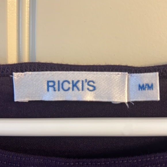 Rick’s deep purple short sleeve top with ruching - Picture 3 of 4